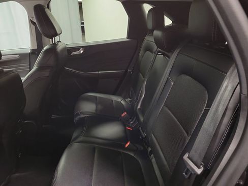 Used 2021 Ford Escape Titanium FWD image 20