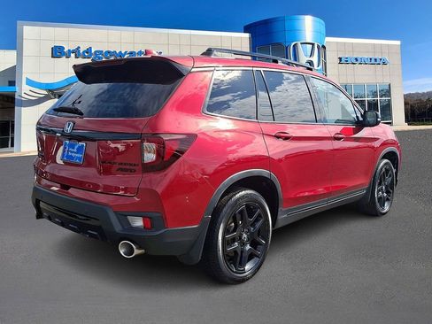 Used 2024 Honda Passport Black Edition image 6