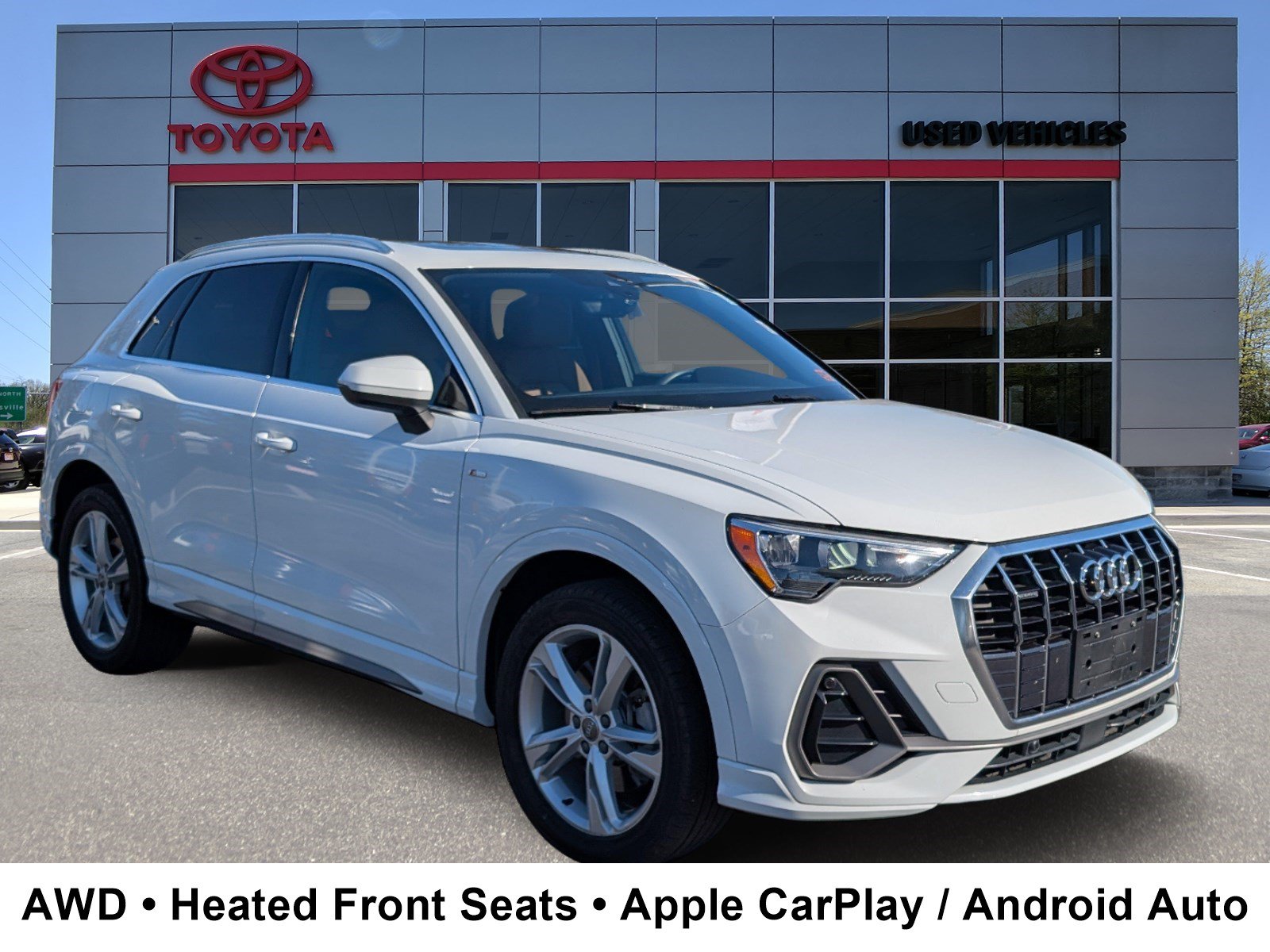 Used 2020 Audi Q3 2.0T Premium w/ Convenience Package AWD/4WD image 1