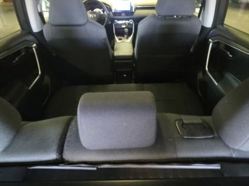 Used 2024 Toyota RAV4 XLE AWD/4WD image 17