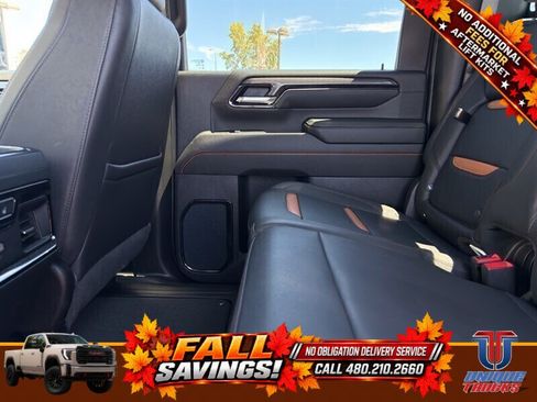 Used 2024 GMC Sierra 2500 AT4 w/ Technology Package AWD/4WD image 25