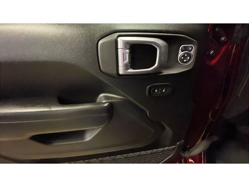 Used 2021 Jeep Gladiator Rubicon image 9