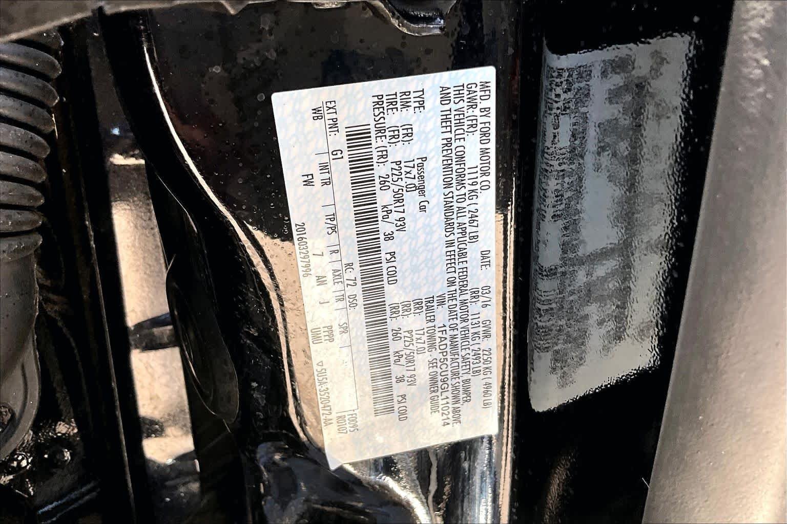 Used 2016 Ford C-MAX Energi SEL w/ Equipment Group 303A FWD image 32