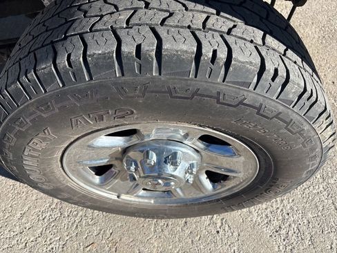 Used 2018 RAM 2500 Tradesman w/ Chrome Appearance Group image 8