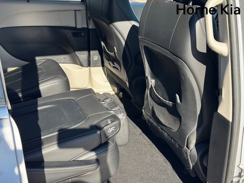 Used 2017 Chrysler Pacifica Touring-L image 26