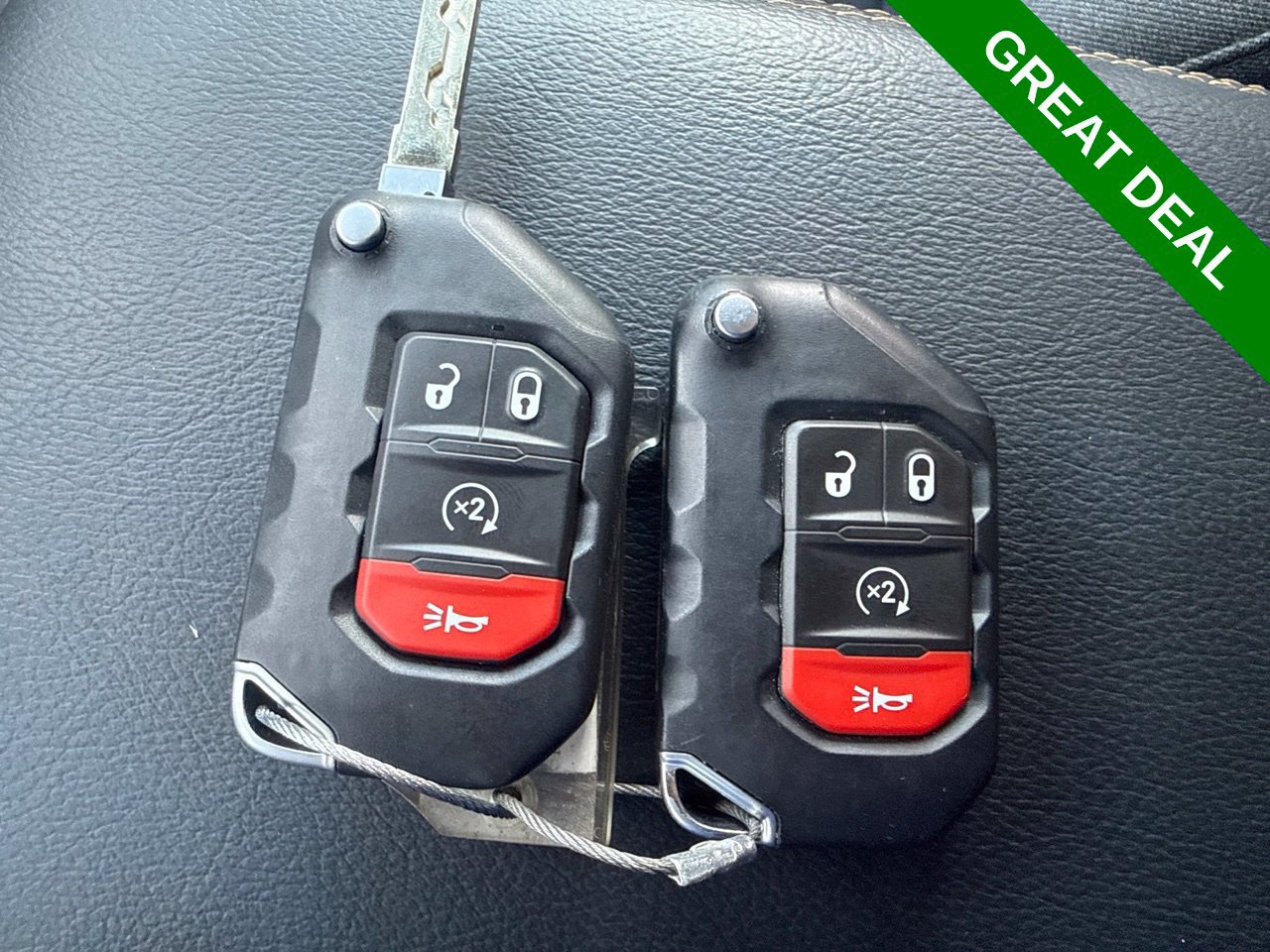 Used 2026 Jeep Wrangler Unlimited Sahara AWD/4WD image 24