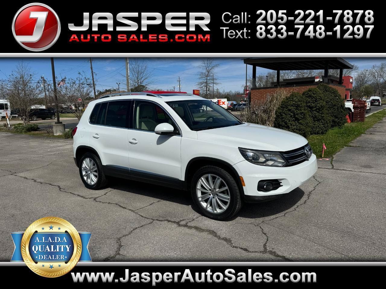Used 2016 Volkswagen Tiguan SE FWD image 1