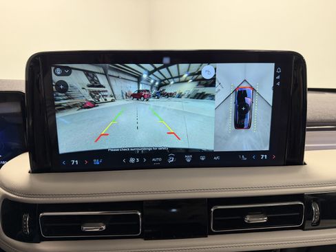 Used 2025 Lincoln Aviator Reserve w/ Equipment Group 201A image 10