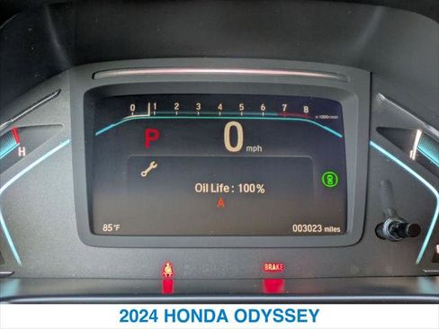 Used 2024 Honda Odyssey Elite image 16