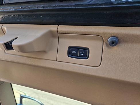 Used 2010 Porsche Panamera Turbo AWD/4WD image 28