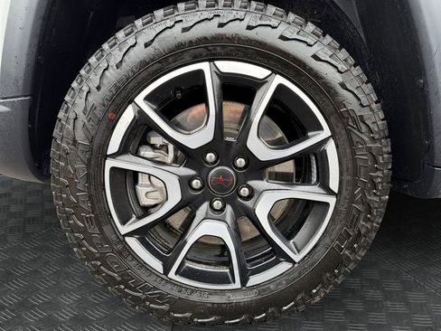 Certified 2025 Jeep Compass Trailhawk image 19