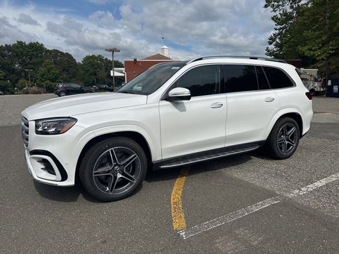 New 2026 Mercedes-Benz GLS 450 4MATIC image 4