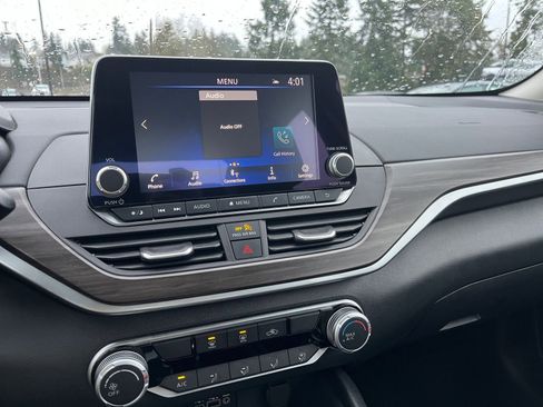 Used 2025 Nissan Altima 2.5 SV image 20