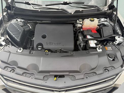 Used 2021 Chevrolet Traverse Premier w/ Redline Edition image 37