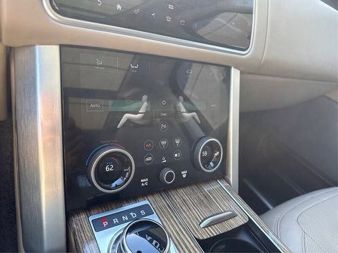 Used 2019 Land Rover Range Rover HSE image 47