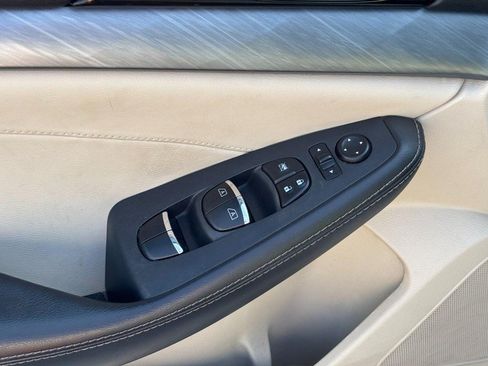 Used 2016 Nissan Maxima 3.5 SL FWD image 19