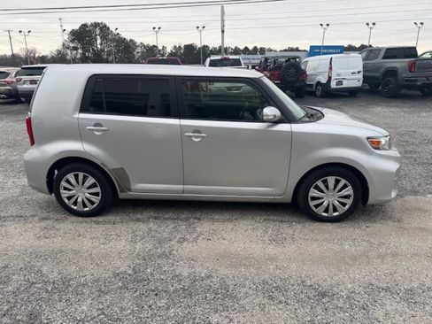 Used 2012 Scion xB image 5