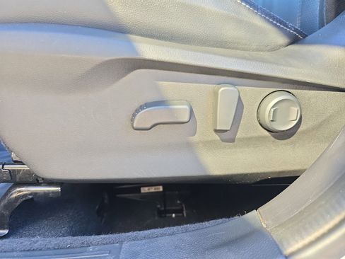 Used 2022 Subaru Forester Limited w/ Popular Package #2 image 27