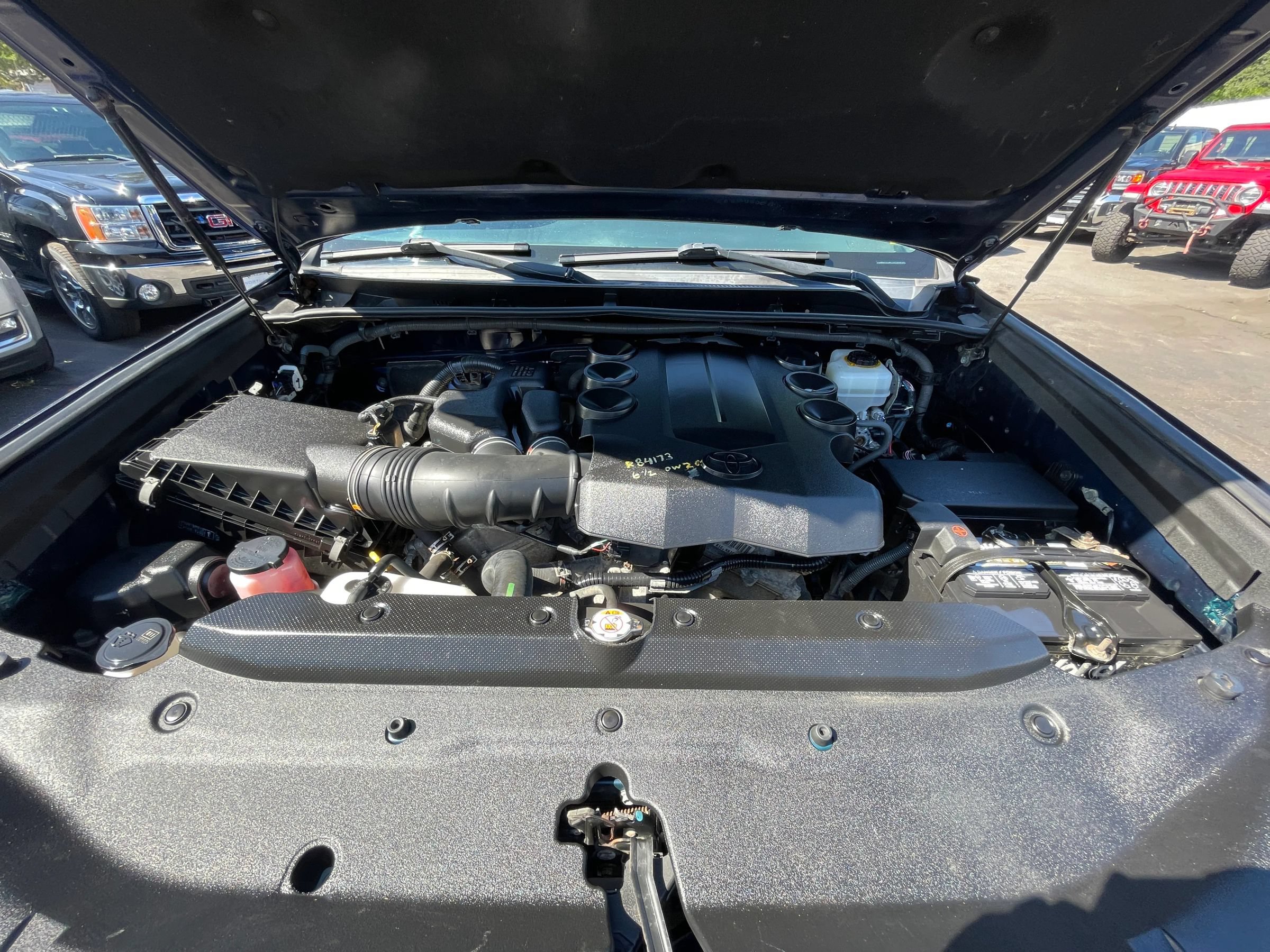 Used 2016 Toyota 4Runner SR5 AWD/4WD image 29