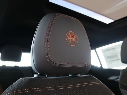 New 2025 Alfa Romeo Tonale AWD/4WD image 41