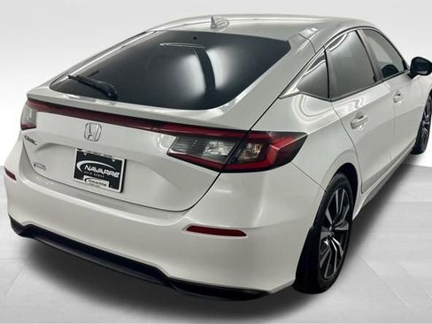 Used 2024 Honda Civic EX-L image 8