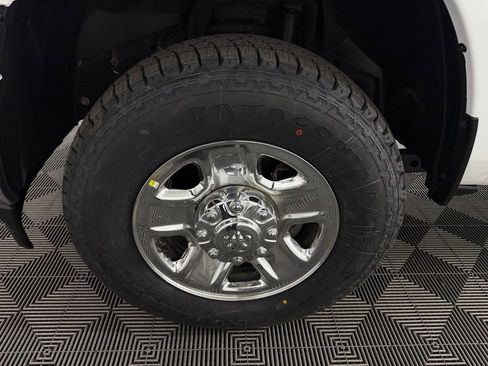 Used 2022 RAM 2500 Big Horn w/ Cold Weather Group AWD/4WD image 11