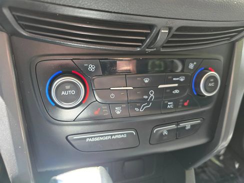 Used 2018 Ford Escape SEL AWD/4WD image 28