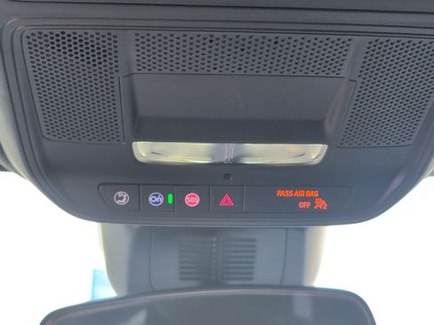 Used 2026 Chevrolet Equinox LT AWD/4WD image 17
