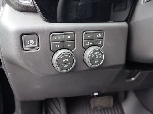 New 2026 Chevrolet Silverado 1500 LT Trail Boss w/ LT Trail Boss Premium Package AWD/4WD image 16