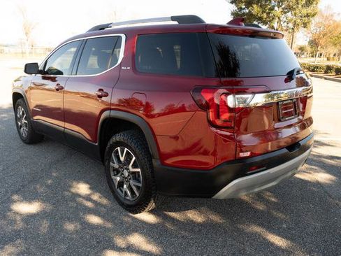 Used 2021 GMC Acadia SLE w/ Driver Convenience Package image 5