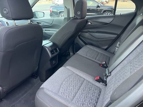 Used 2023 Chevrolet Equinox LT w/ Driver Convenience Package image 18