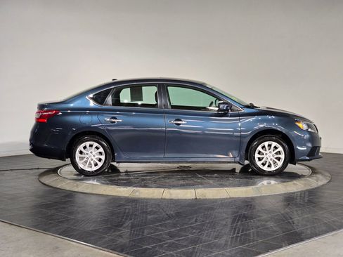 Used 2017 Nissan Sentra SV w/ Style Package image 12