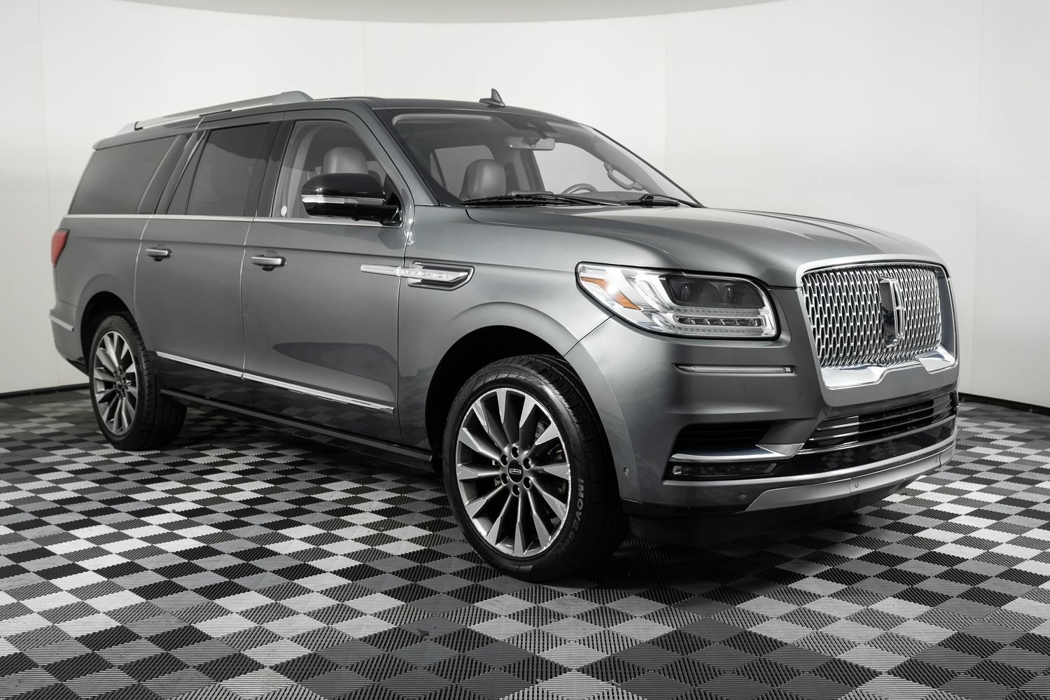 Used 2021 Lincoln Navigator L Reserve AWD/4WD image 8