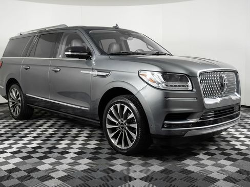 Used 2021 Lincoln Navigator L Reserve image 8