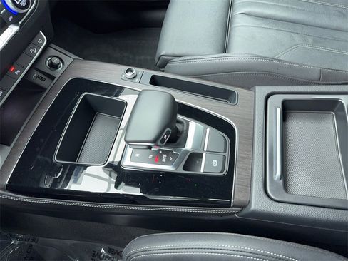 Used 2022 Audi Q5 2.0T Premium Plus w/ Premium Plus Package image 33