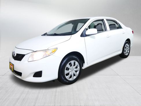 Used 2010 Toyota Corolla LE image 3