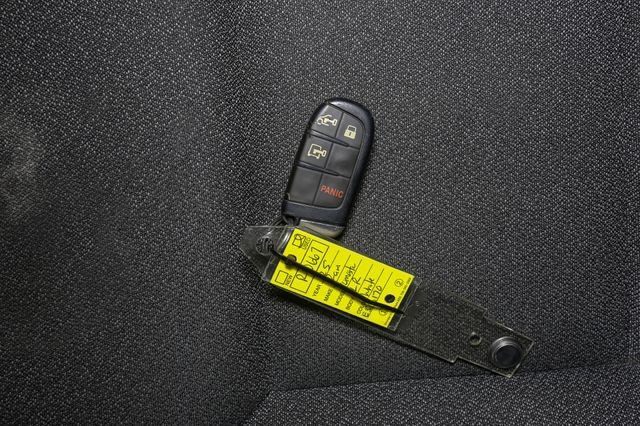 Used 2025 RAM ProMaster 2500 w/ U-Haul Equipment Group FWD image 35