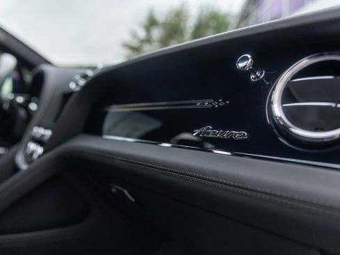 Used 2024 Bentley Bentayga AWD/4WD image 59