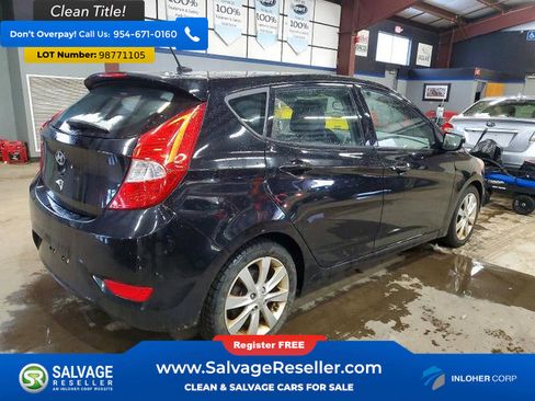 Used 2014 Hyundai Accent SE w/ Option Group 3 FWD image 4