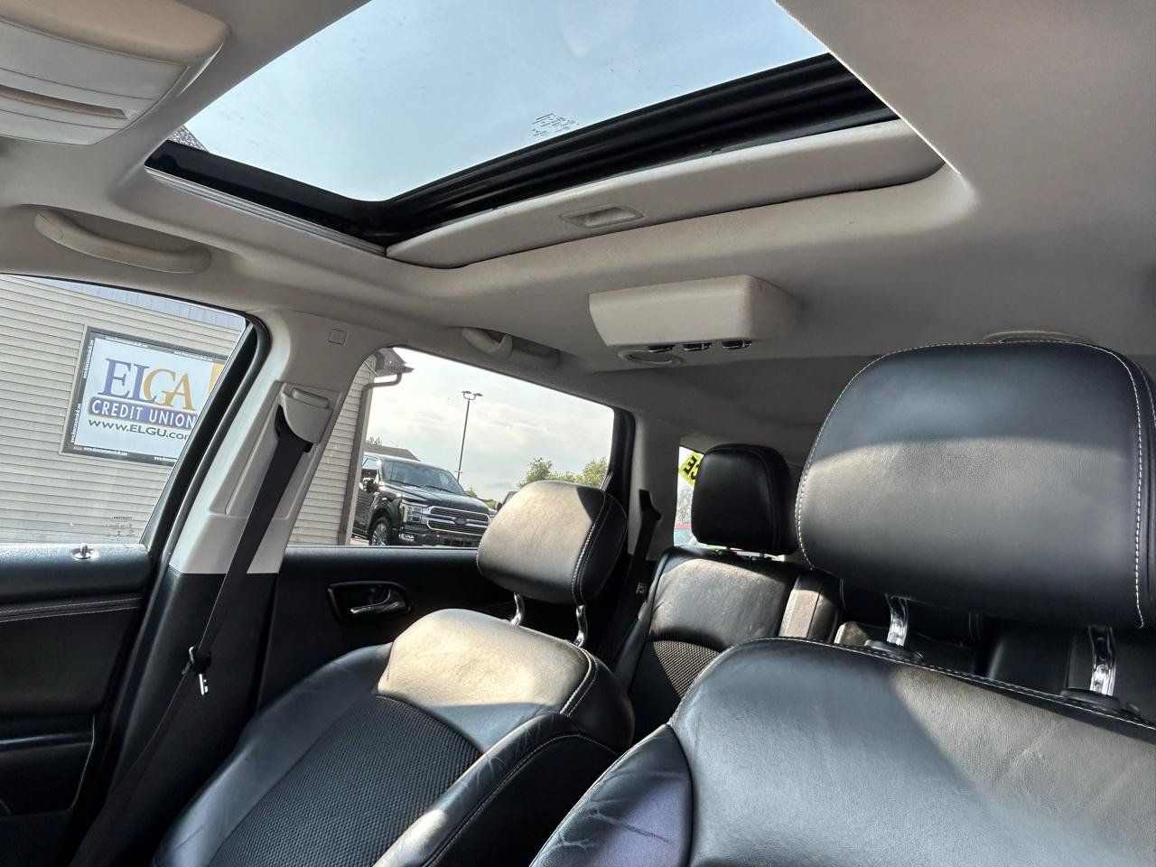 Used 2015 Dodge Journey Crossroad w/ Driver Convenience Group FWD image 21