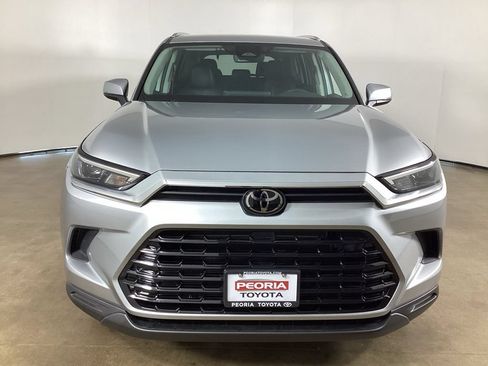 Used 2025 Toyota Grand Highlander AWD Hybrid image 2