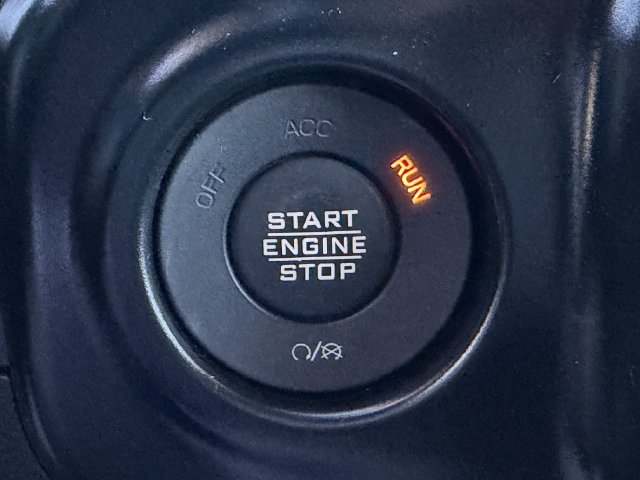 Used 2021 Jeep Wrangler Unlimited Sahara AWD/4WD image 19