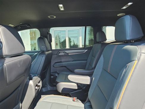 New 2026 GMC Acadia AT4 image 19