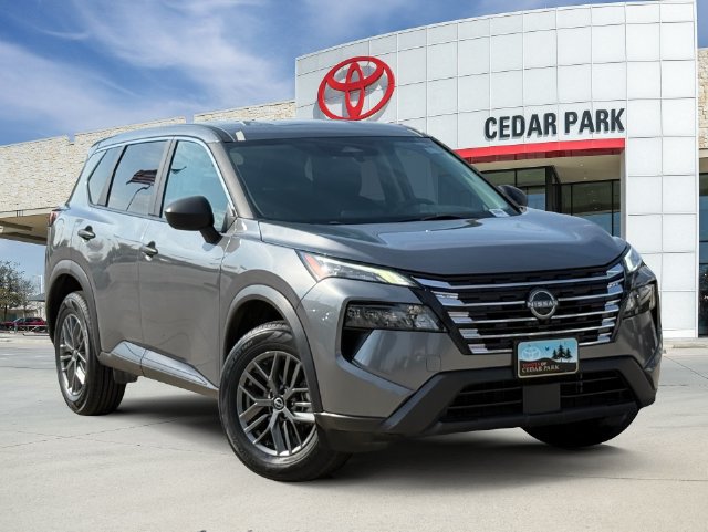 Used 2024 Nissan Rogue S FWD image 1