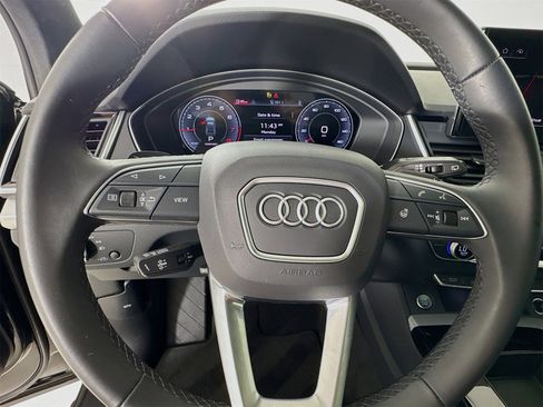 Used 2024 Audi Q5 2.0T Premium image 12