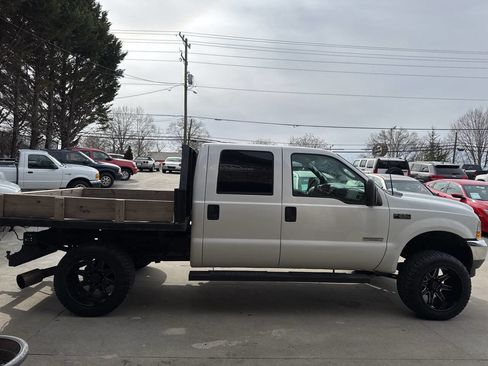Used 2003 Ford F250 XLT image 8