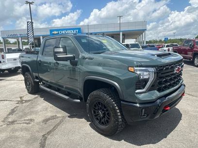 New 2026 Chevrolet Silverado 2500 ZR2 w/ LPO, Dark Essentials Package