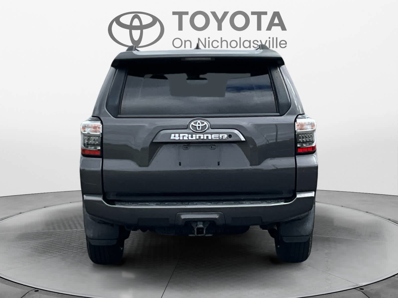 Used 2019 Toyota 4Runner SR5 Premium AWD/4WD image 4