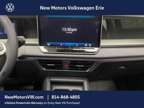 New 2026 Volkswagen Tiguan SE AWD/4WD image 9