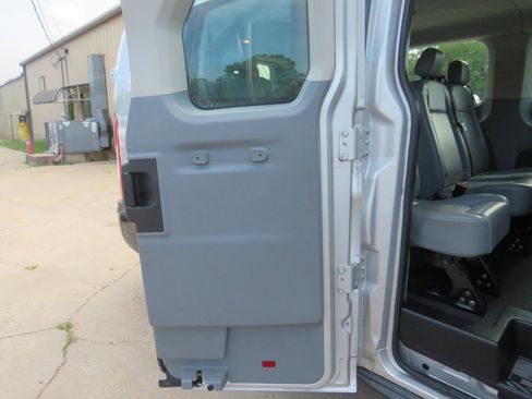 Used 2015 Ford Transit 350 XL RWD image 28